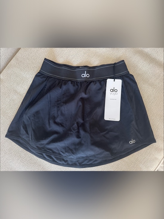 ALO Yoga Dresses & Skirts - ALO Yoga Match Point Tennis Skirt Black